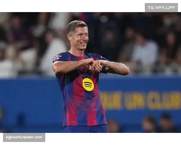 莱万多夫斯基连续三轮破门 巴萨老将状态回勇支撑锋线